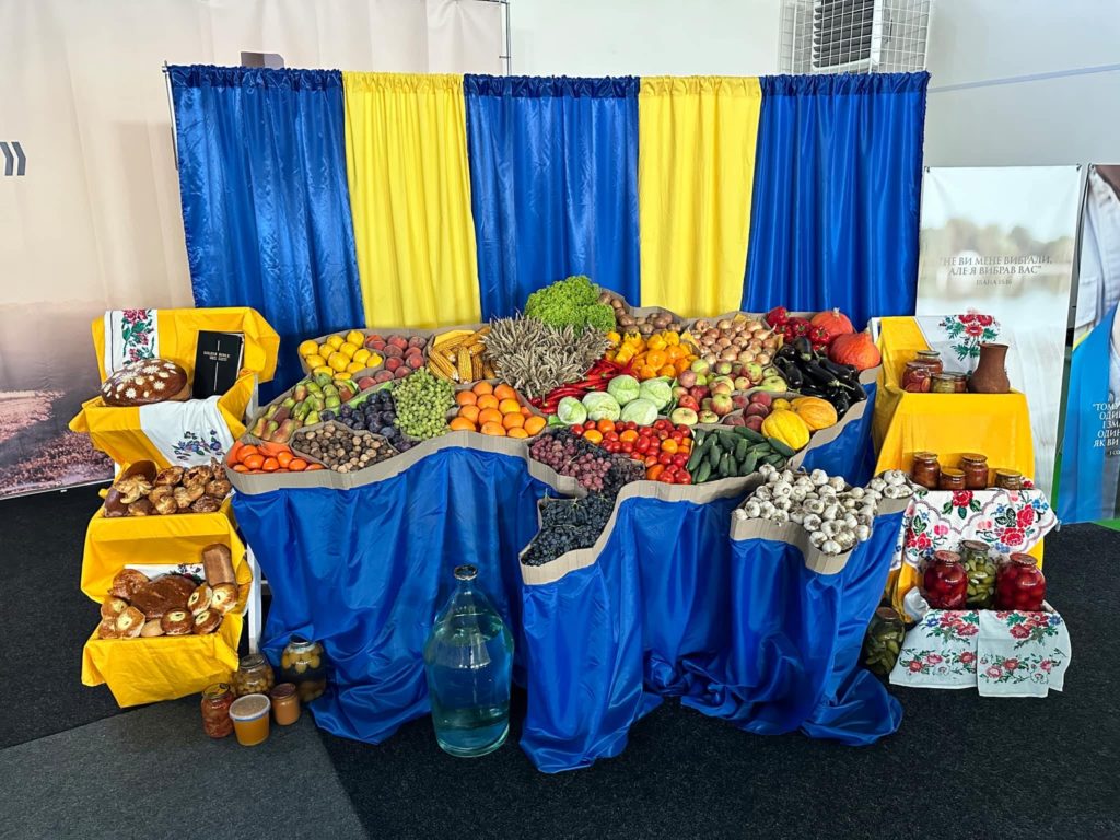 A variety of fruit and vegetables arranged to make a map of Ukraine